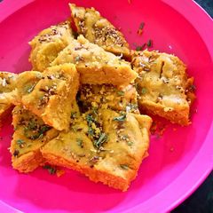A picture of Makke ka dhokla.