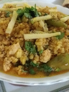 A picture of Dal Qeema with Chapati.