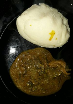 A picture of Oha soup and poundo.