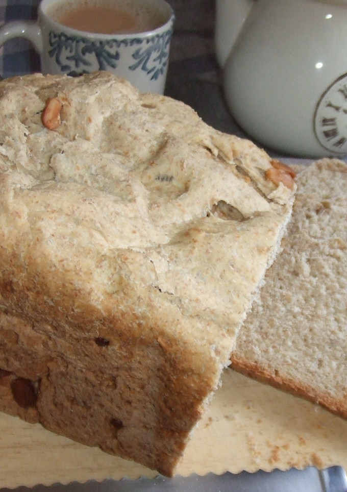 Una foto de Pan de cacahuetes, alcaravea y sésamo