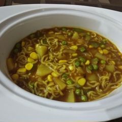 A picture of Soupy Maggi.
