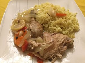 Una foto de Escabeche de pollo con limón como lo hacía mi abuela