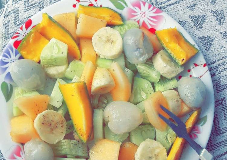 Step-by-Step Guide to Prepare Homemade Fresh Fruit Salad🥗