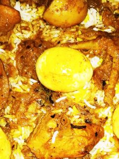 চিকেন বিরিয়ানি (Chicken biriyani recipe in bangla) রেসিপির প্রধান ছবি