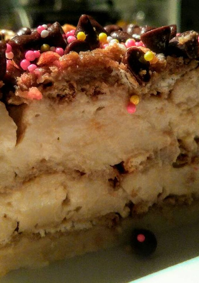 Una foto de POSTRE De Galletas con Crema Pastelera de Café...!