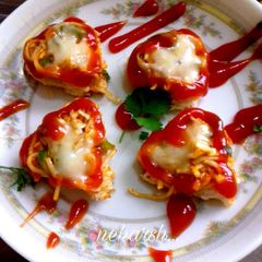 A picture of Noodle pizza hearts...valentines special..
