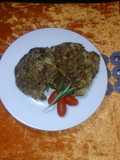 Brown bread crusted fish cakes