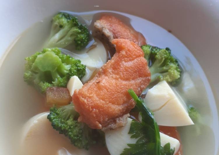 Sup Salmon Tofu