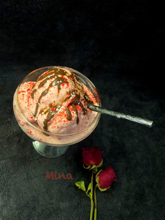 عکسی از دستور سوربه توت فرنگی و موز🍓🍌