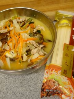 【愛在家裡麵x好勁道】肉絲蔬菜拌麵 的食譜成品照片