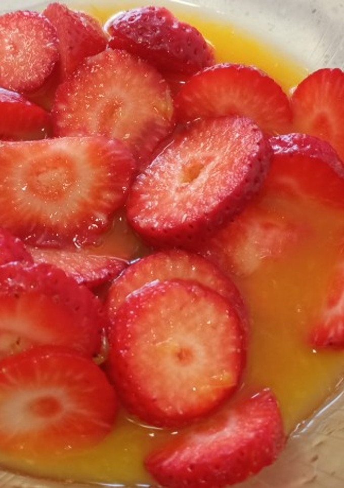 Una foto de Fresones con zumo de Naranja