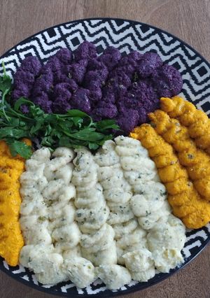 Une photo de Trio de carottes en purée (blanches, oranges et violettes)