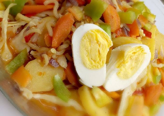 How to Make Perfect Veggies Noddles Soup