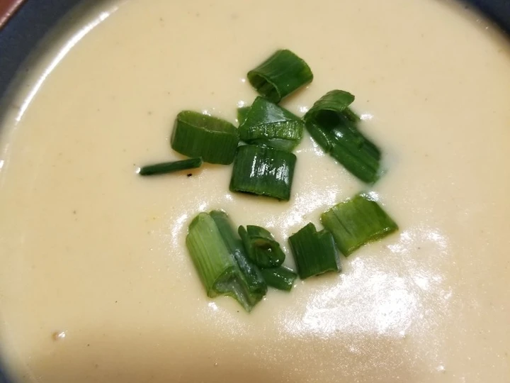 Easy Ways Make Recipes Cheesy Cauliflower and Potato Soup the So Delicious Make You Drink.