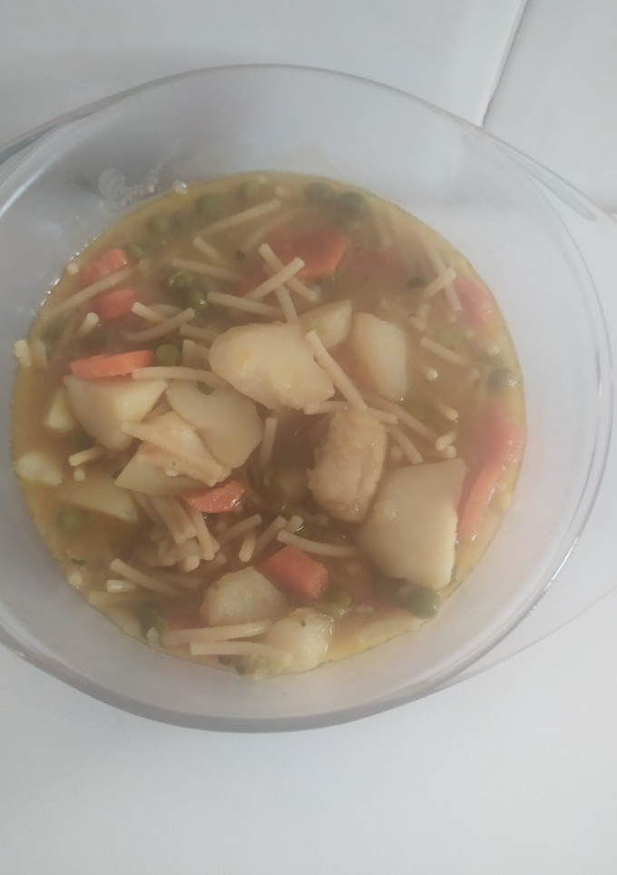Una foto de Cazuela de rape y fideos