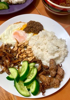 A picture of Nasi Lemak.