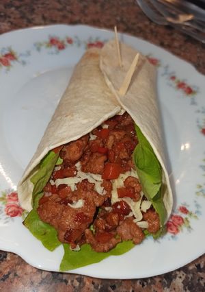 Una foto de Burrito con carne picada