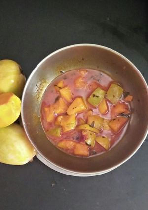 પાકી કેરીનું શાક (Paki Keri Shak Recipe In Gujarati) રેસીપી મુખ્ય ફોટો