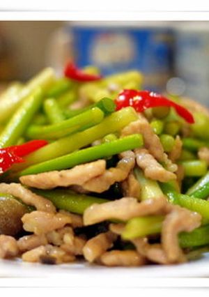 蒜苔炒肉絲 的食譜成品照片