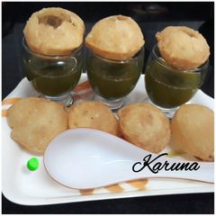 A picture of Pani puri.