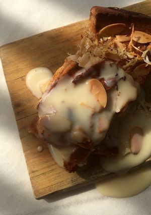Foto resep Umm Ali / Bread Pudding (with Vanilla Custard)