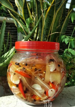 Hình của món Tai heo ngâm giấm.