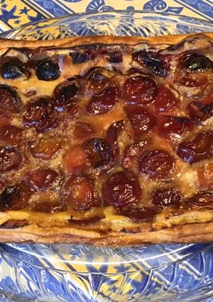 Une photo de Tarte aux prunes et crème de citron