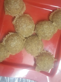 ચૂરમાના લાડુ (Churma Ladoo Recipe In Gujarati) રેસીપી મુખ્ય ફોટો