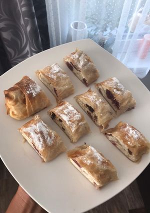 Teljes kiőrlésű túrós-🍒rétesHozzáadott cukor nélkül⛔️ recept fotója