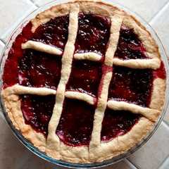 Foto di Crostata con ricotta e marmellata di visciole