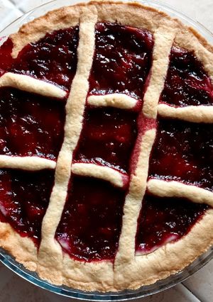 Foto di Crostata con ricotta e marmellata di visciole