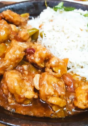 A picture of Sizzling Sriracha Prawns.