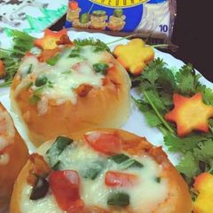 Pizza pockets A picture of Pizza pockets.
