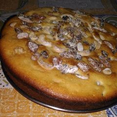 A picture of Fruit cake.
