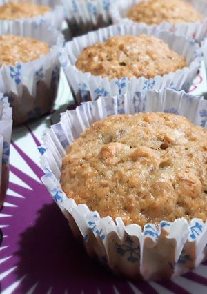 Una foto de Muffins de banana, harina integral y avena