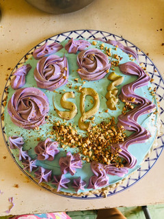 Una foto de Chokomania a la Dany (cake de vainilla con relleno de chocolate)