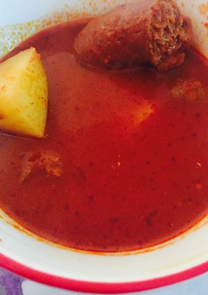 Una foto de Longaniza en salsa de chipotle