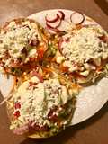 Tostadas de carne deshebrada