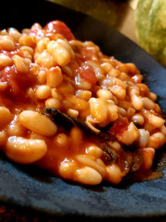 Foto de Fagioli all'uccelletto - Feijão branco com sálvia e tomate