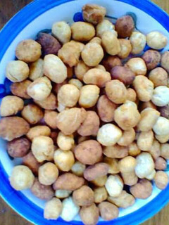 A picture of Chin Chin Balls.