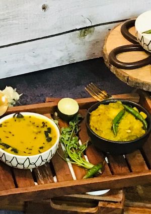 A picture of Bengali: Biuli’aur Dal & Jhinge-Aloo-Posto- No Onion-Garlic.
