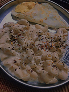 A picture of White sauce pasta ✨.
