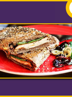 عکسی از دستور پنینی مرغ و اسفناج