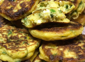 Фото Ленивые пирожки с зеленым луком и яйцами.