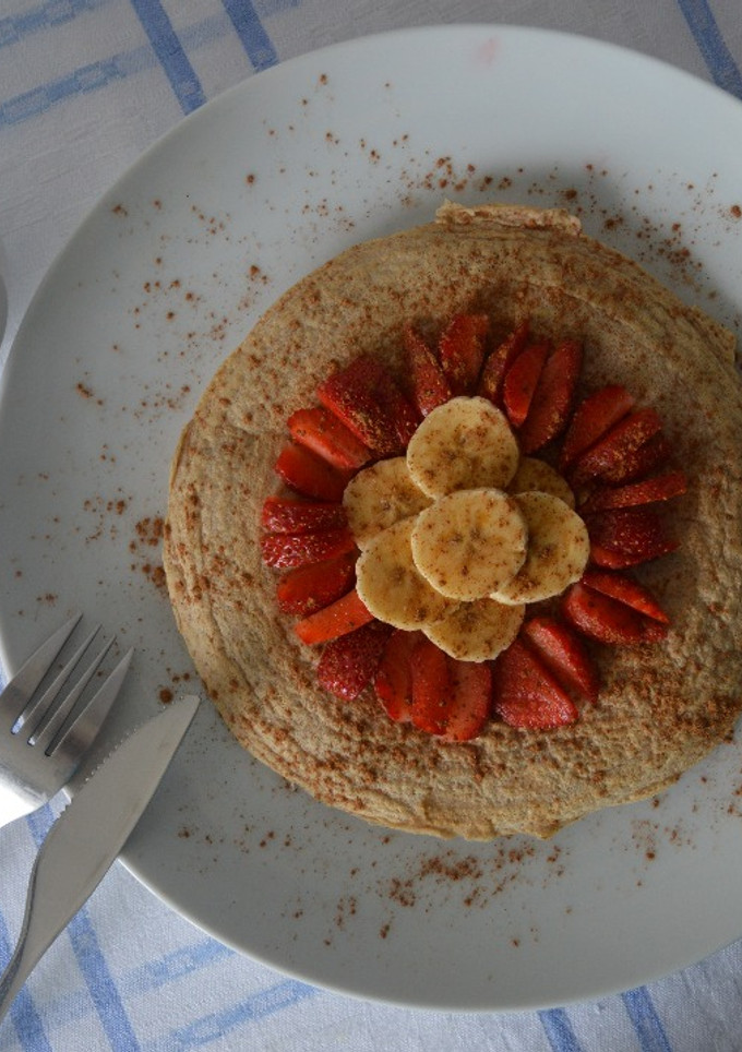 Una foto de Maxi tortita de avena con fruta y canela
