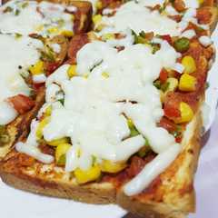 ميني بيتزا بالتوست 🍞-レシピのメイン写真