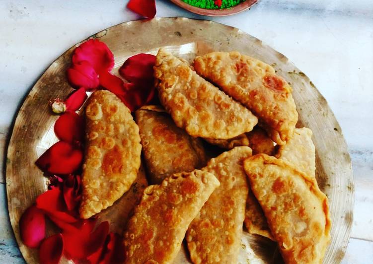 Gujiya