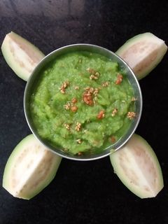 पेरू चटणी (peruchi chutney recipe in marathi) रेसिपी चे मुख्य फोटो