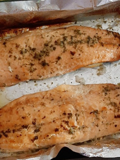Una foto de Salmón al horno