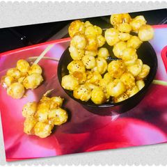 A picture of Fox nut & jaggery flowers.